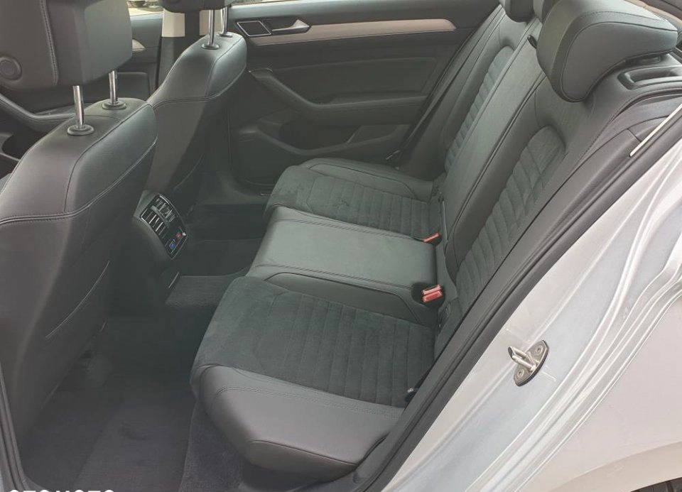 Volkswagen Passat cena 84900 przebieg: 131770, rok produkcji 2018 z Dębno małe 277